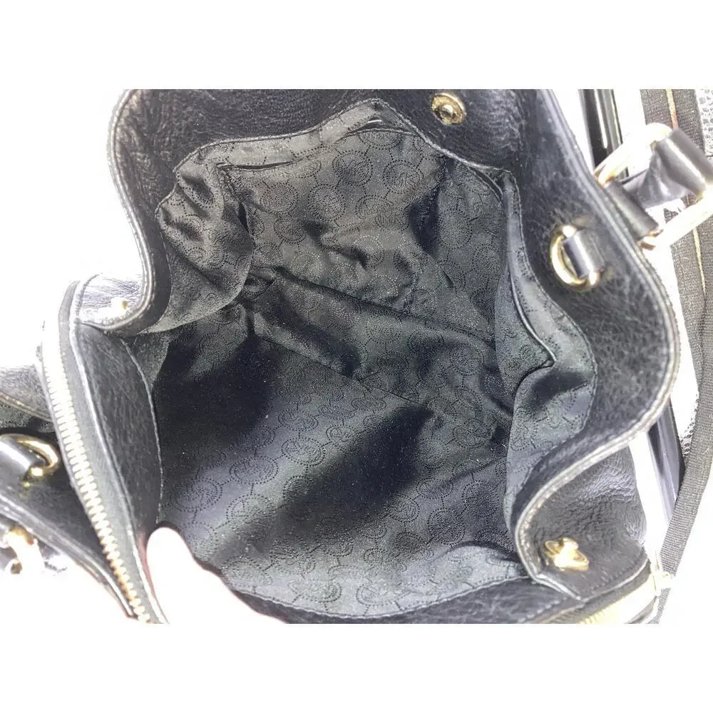 MICHAEL KORS, MEDIUM SIZE BLACK PEBBLED LEATHER HANDBAG